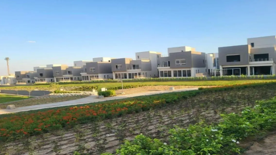 Twin house in Etapa near to Al Rabwa compound