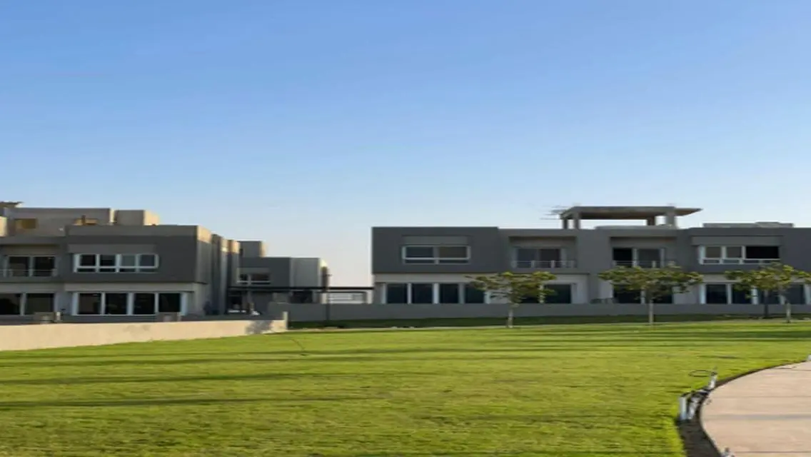 Twin house in Etapa near to Al Rabwa compound
