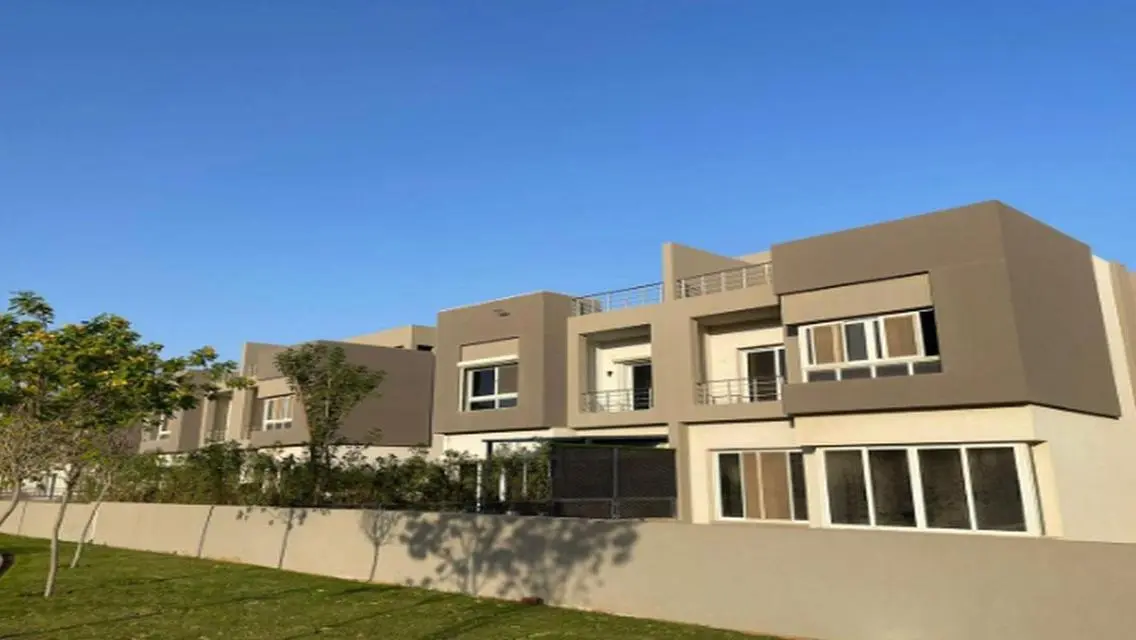 Twin house in Etapa near to Al Rabwa compound