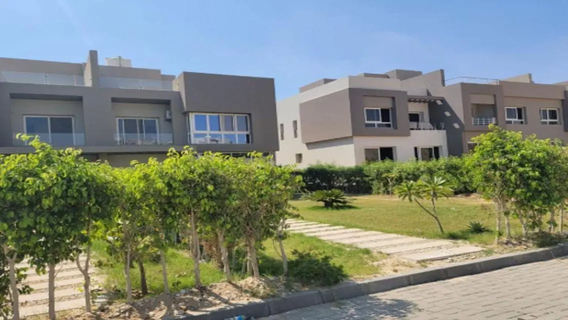 Twin house in Etapa near to Al Rabwa compound