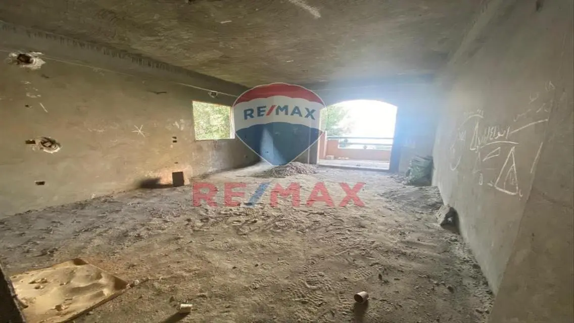 In a prime location off Al-Marghani Street