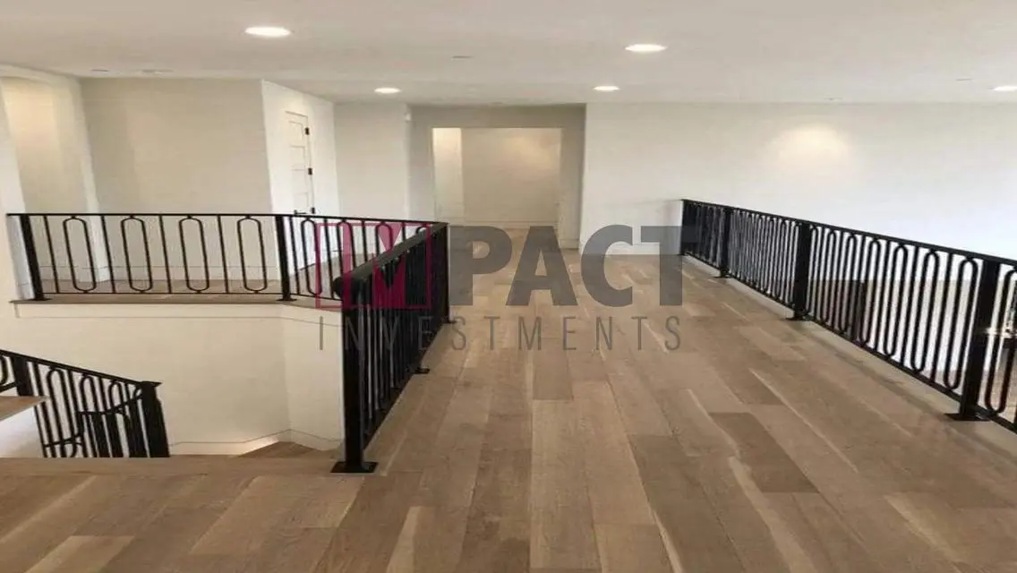 Luxury Villa with Private Pool and Lake View in Sarai