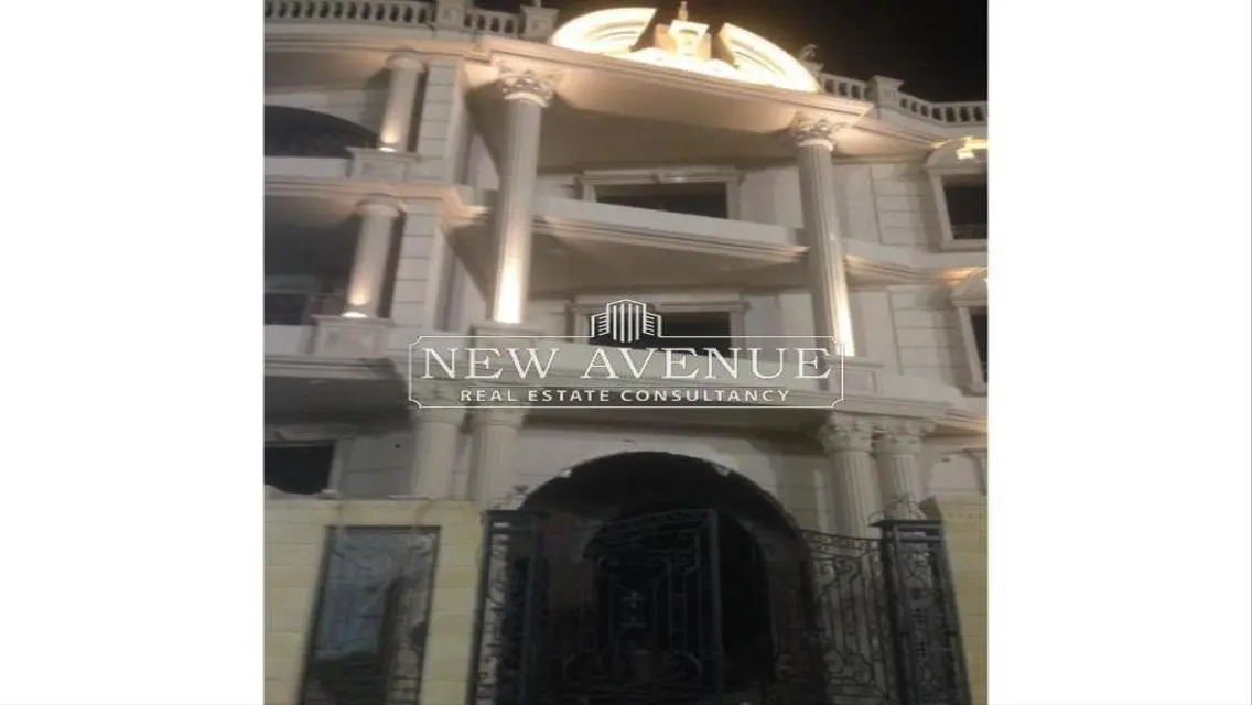 2 villas with Pool for sale in El nakhil new cairo