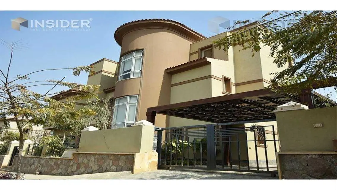 Townhouse corner Palm Hills Katamya prime location