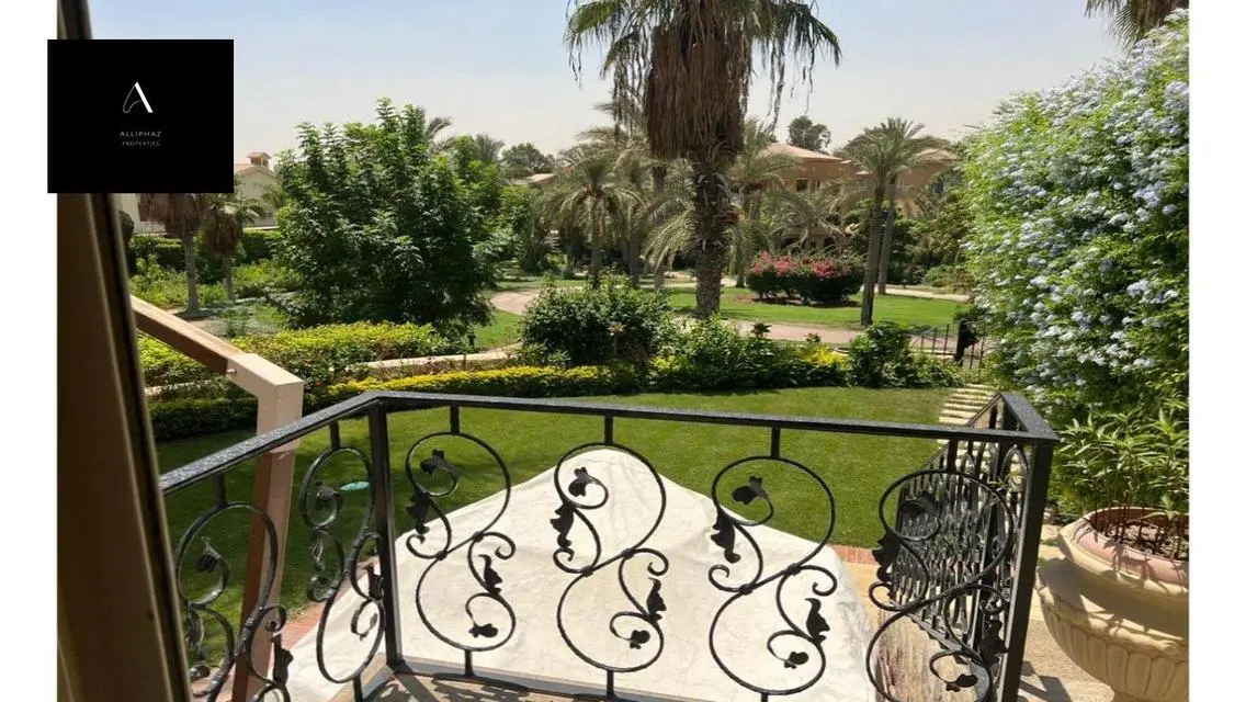 توين هاوس للبيع في أرابيلا متشطبه بالكامل