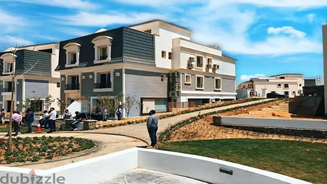 For sale ivilla,in the iCity October ready to move