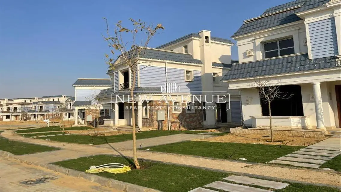 Stand alone villa delivered for sale in mountain viewi city