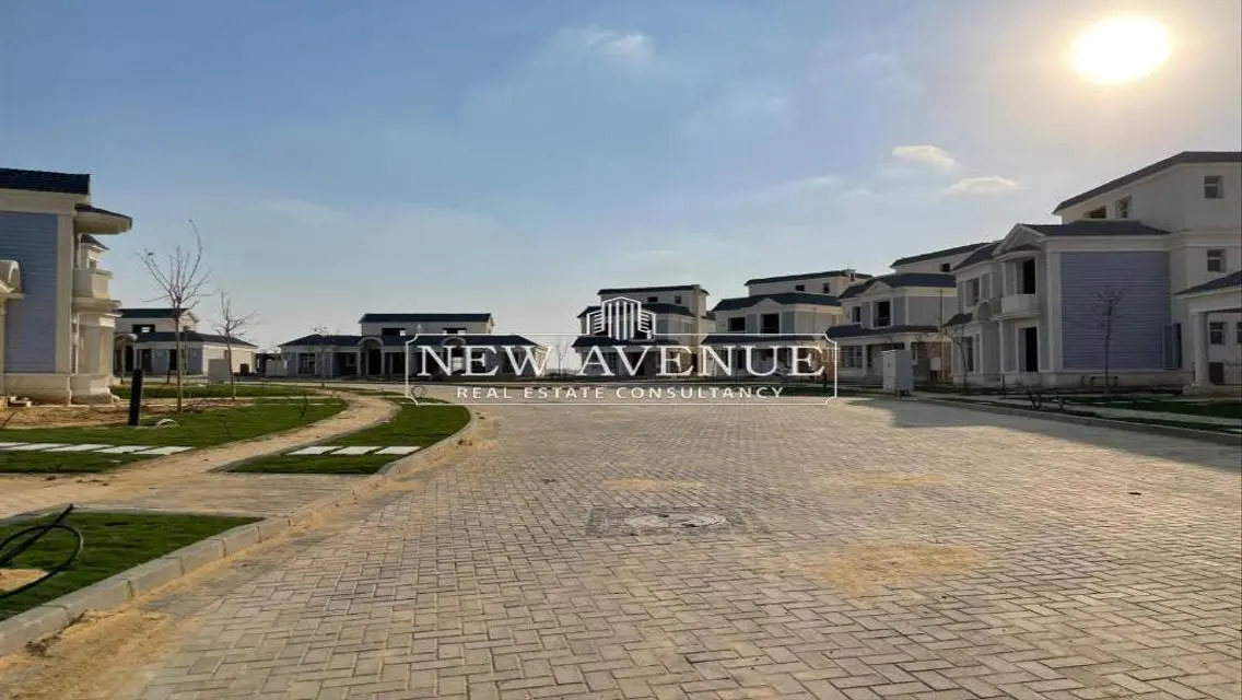 Stand alone villa delivered for sale in mountain viewi city