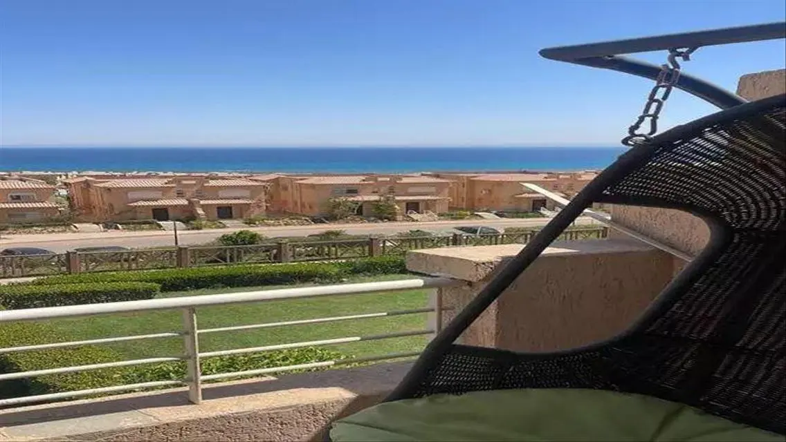 شاليه متشطب على البحر في تلال العين السخنة