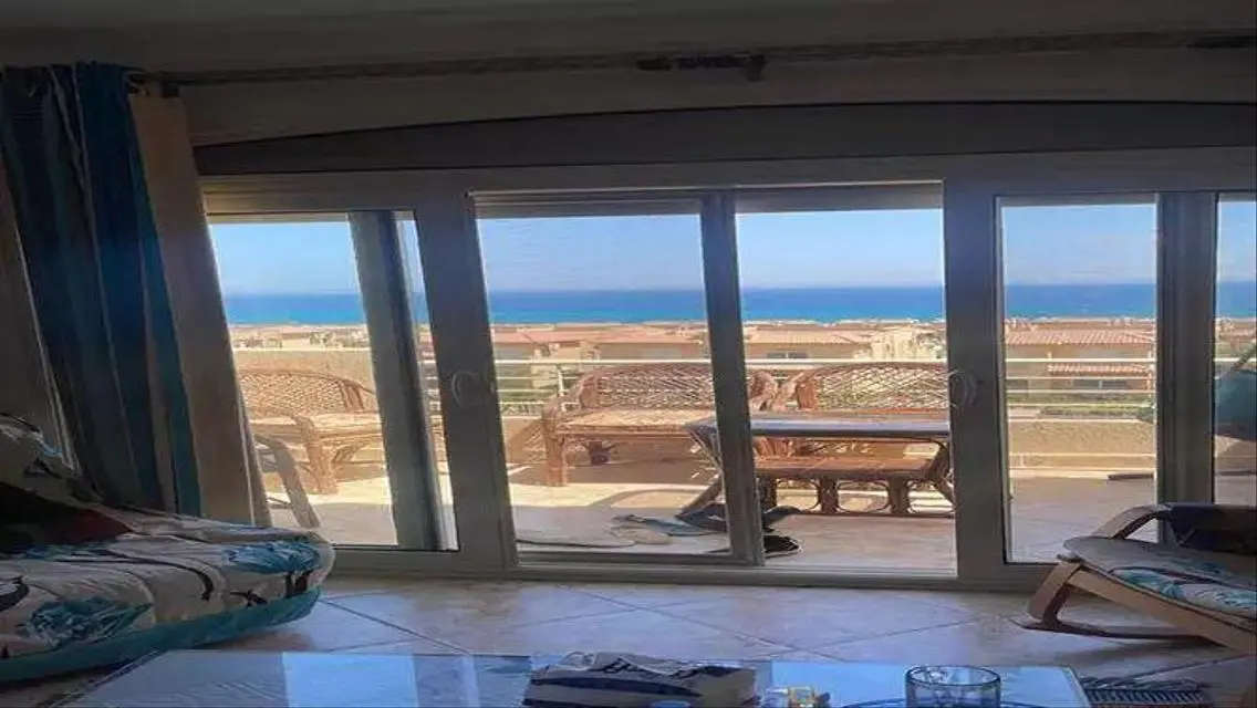 شاليه متشطب على البحر في تلال العين السخنة