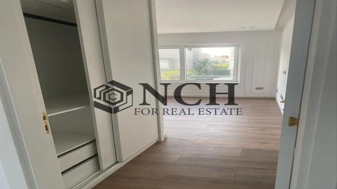 LUXURIOUS VILLA 5BED WITH PRIVATE POOL, PALM HILLS