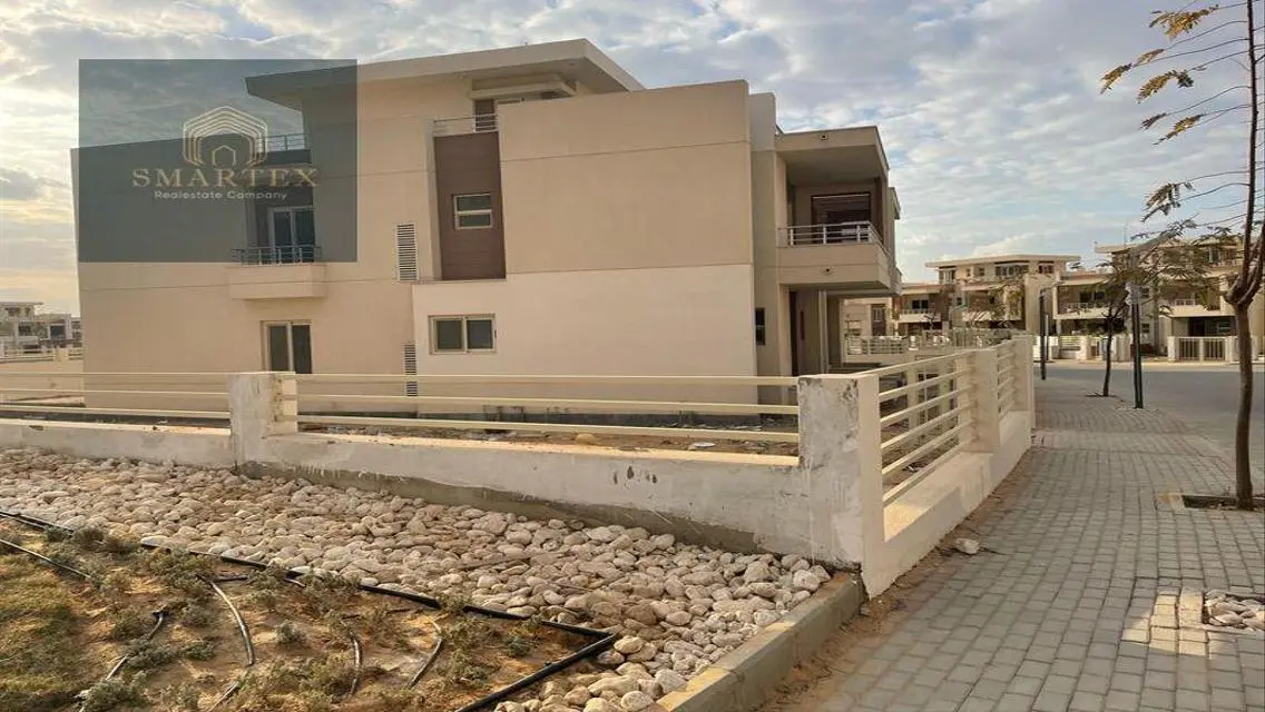 VILLA READY TO MOVE | SEMI FINISHED | VIEW LAGOON