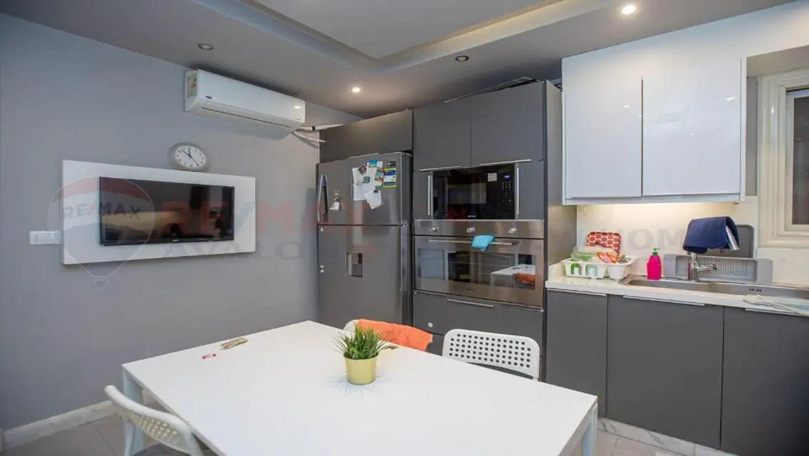 Apartment for sale 290 m Smouha (Seif Towers)
