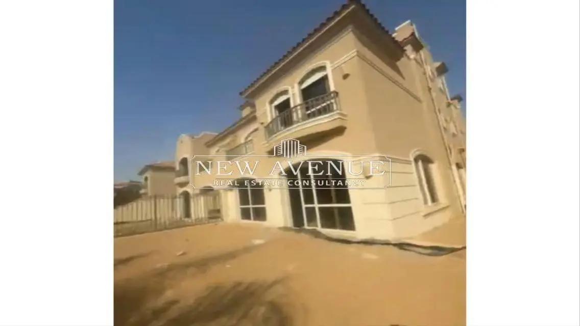 Luxury Villa for Sale at 17,200,000 EGP with Spacious Layout