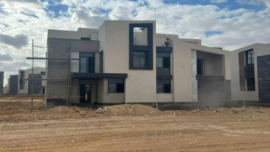 Town corner in Keeva alahly sabour next Palm Hills