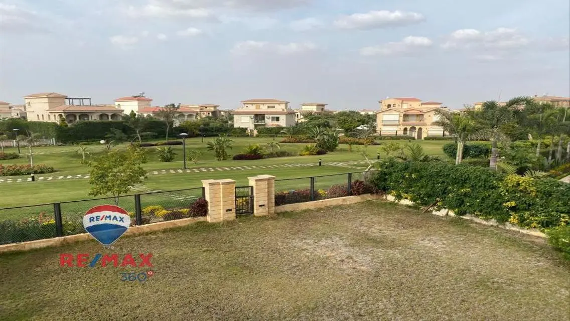 للاجانب فقط فيلا مستقله فيو لاندسكيب بحري صريح....