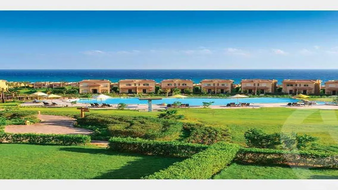شاليه للبيع فى تلال السخنه مرحلة  shores فيو لاجون