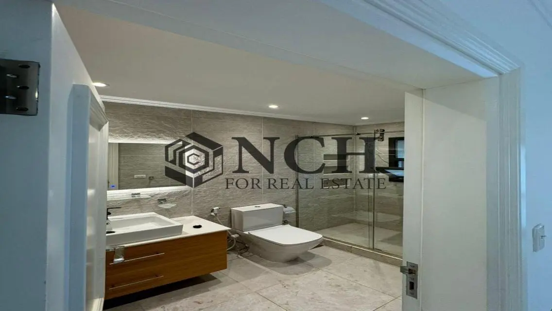 Luxury Furnished hotel Apartment rent Eastown