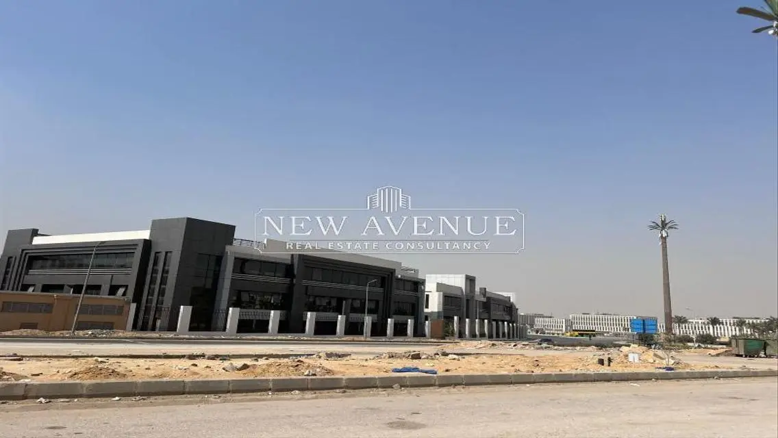مبني إداري مستقل للإيجار في القطامية ديونز