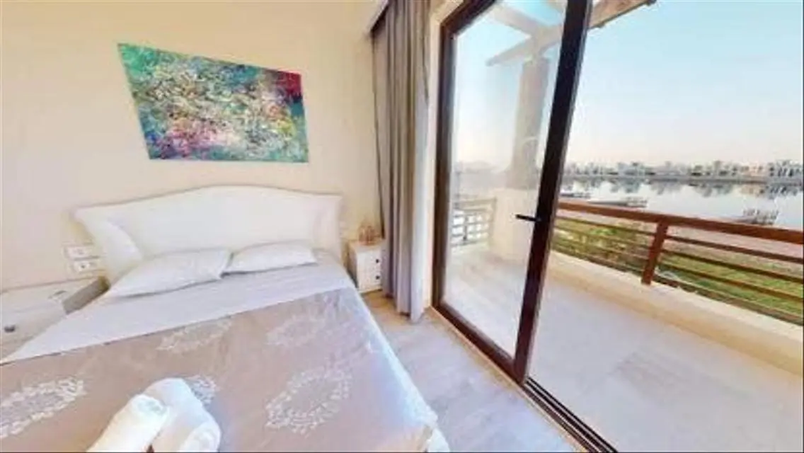 شاليه بجاردن للبيع في الجونة فيو مباشر علي البحر
