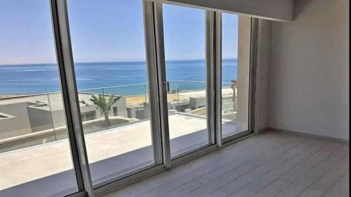 شاليه بجاردن للبيع في الجونة فيو مباشر علي البحر