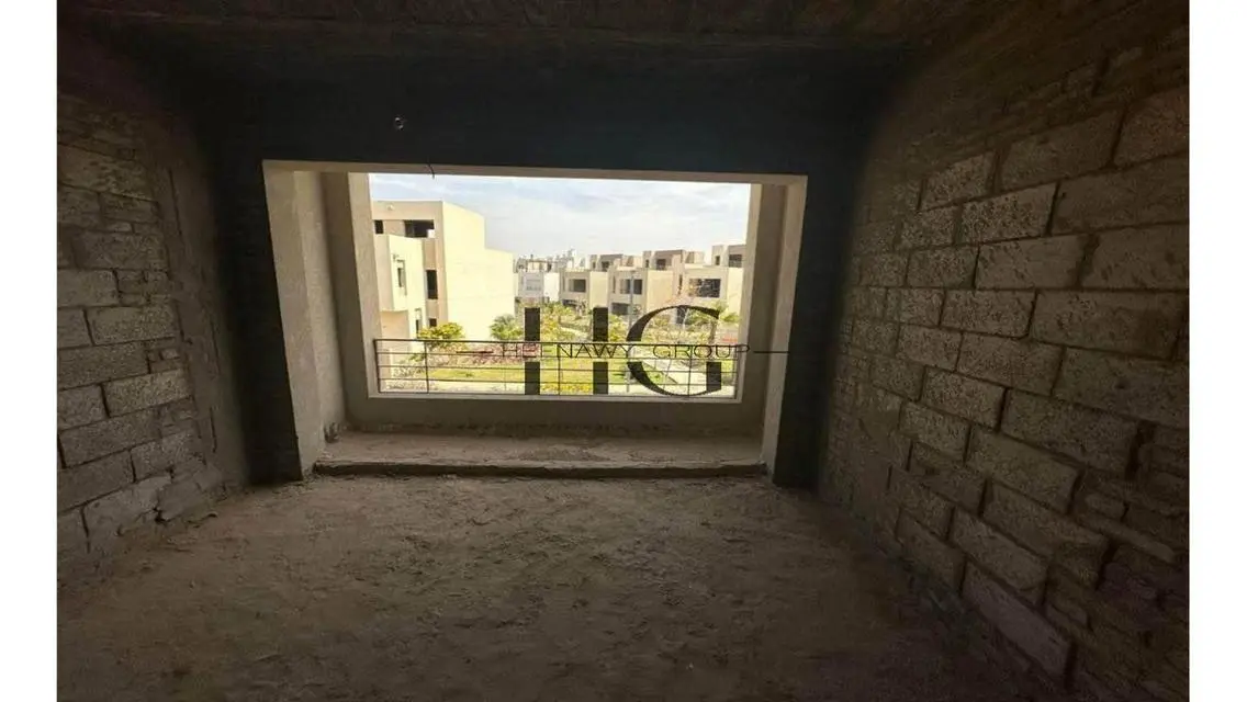 Best Price Townhouse In The Crown