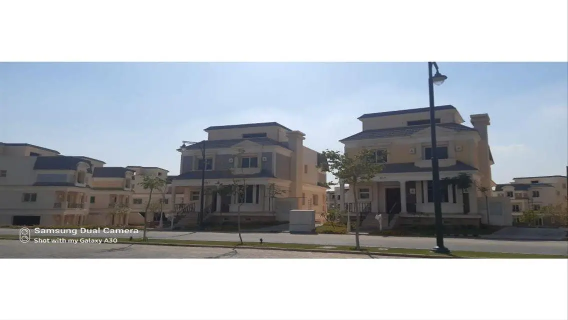 lowest price ivilla garden ready to move