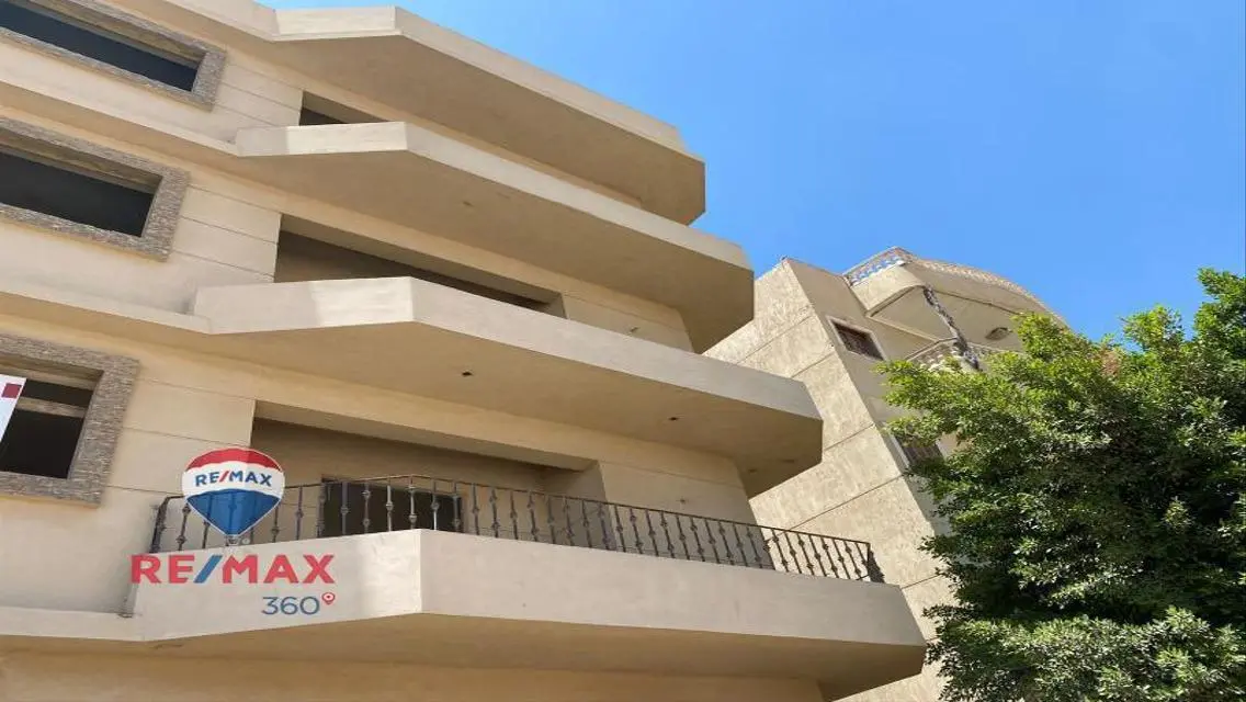 @very good price, 4 floors building+basemnent&amp;Roof