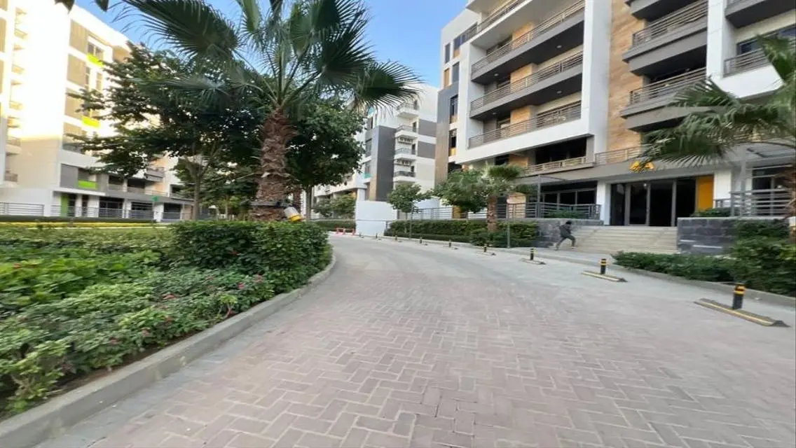 Penthouse for sale +View Swimming Pools - The Icon