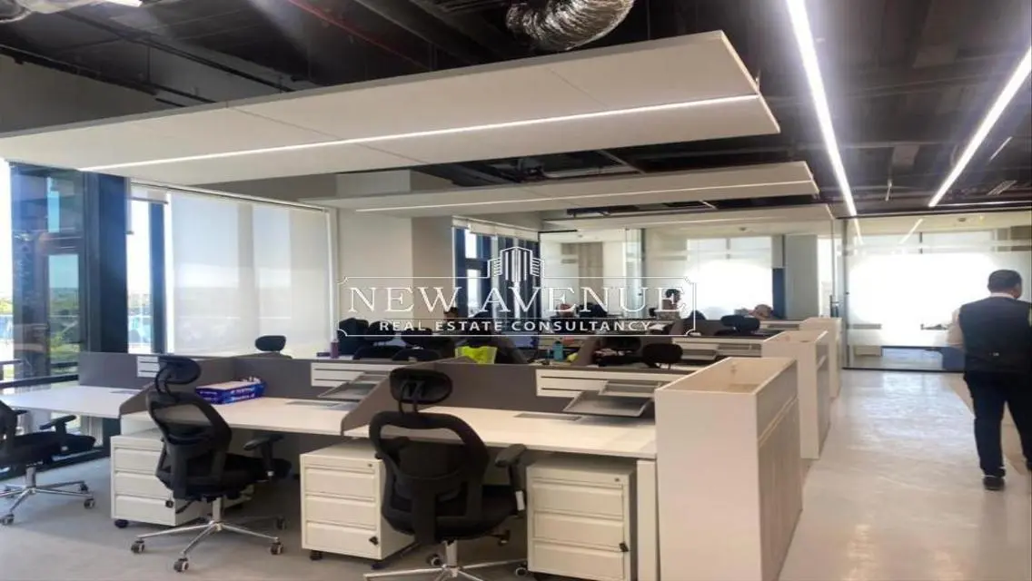 office for rent on the ring road next to Hyde Park