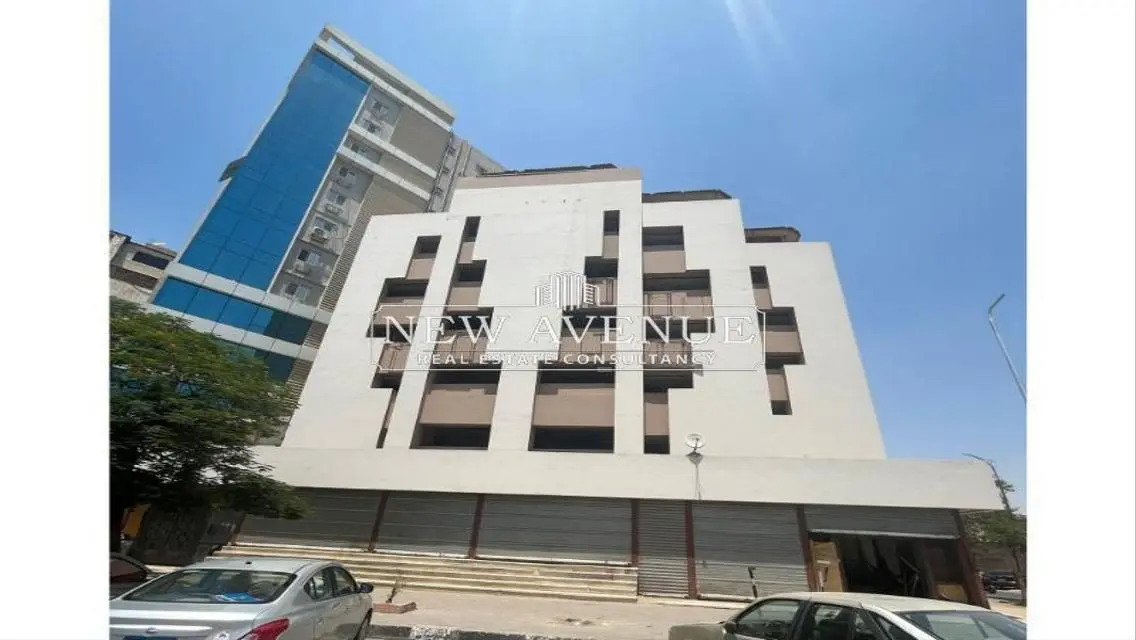 مبنى 3500 متر إدارى و تجارى مصر الجديده