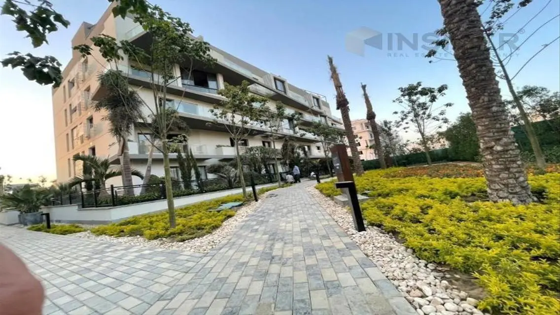 Fully finished Duplex 318m Ground with Garden
