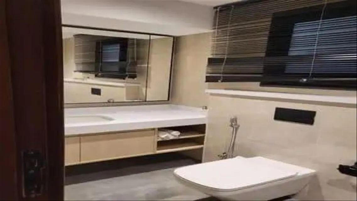 شقه للبيع في ستيت التجمع الاول بجوار الرحاب مباشره