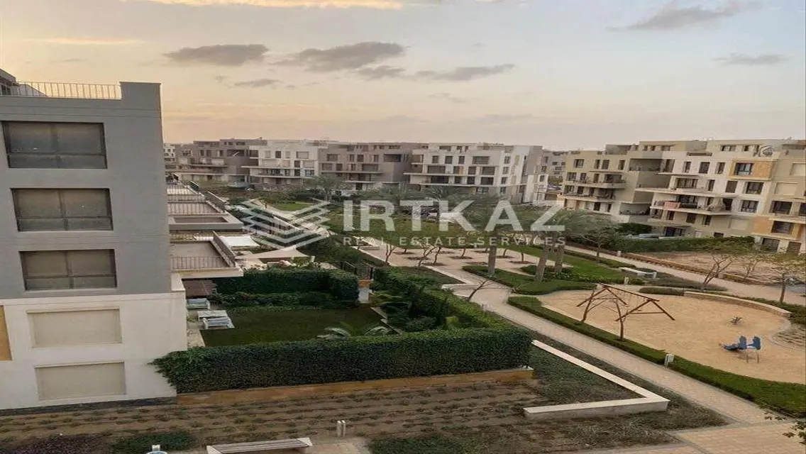 Triplex +roof Double view ready to move Best Price