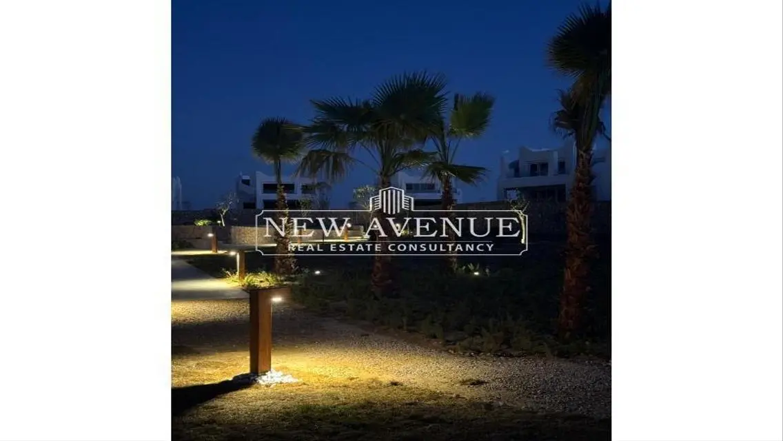 Luxury Apartment with 3 Bedrooms and Private Garden