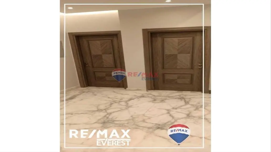 Luxury Twin house for rent in Etapa Compound