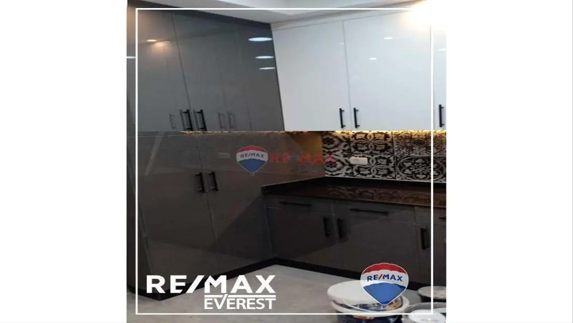 Luxury Twin house for rent in Etapa Compound