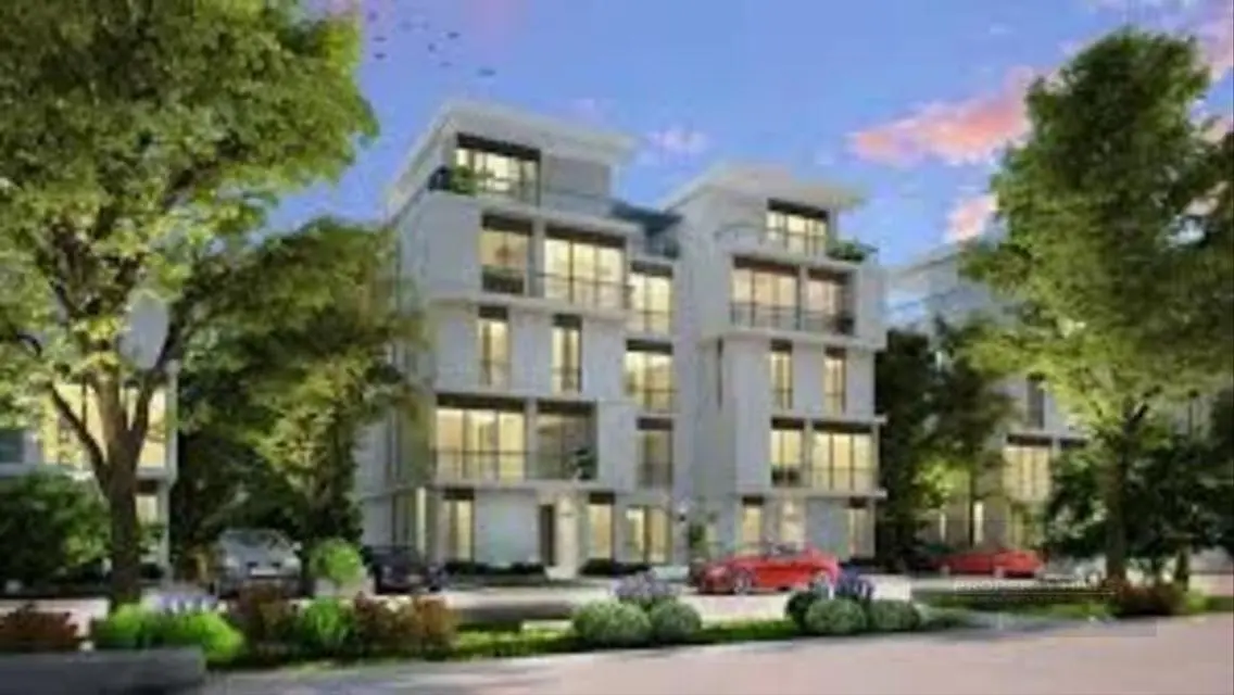 villa next new Giza in palm hills inst. over 8yrs