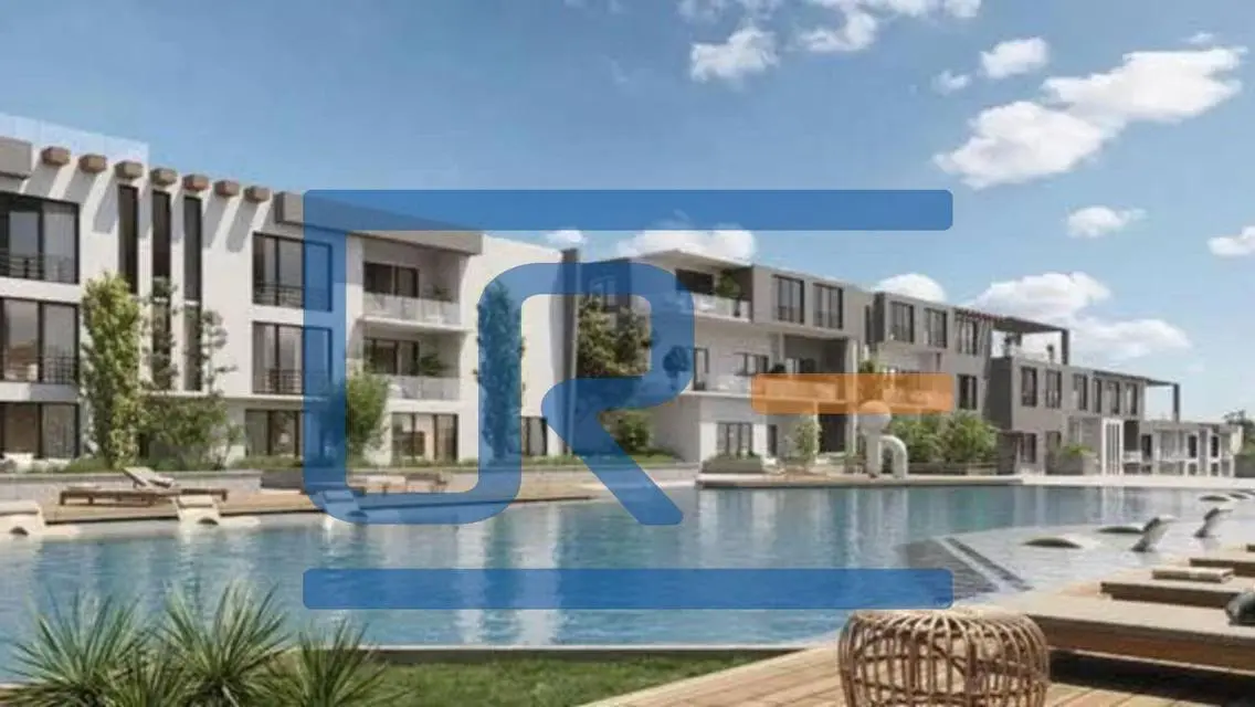 Chalet 2nd Row Resale in direction white sea view