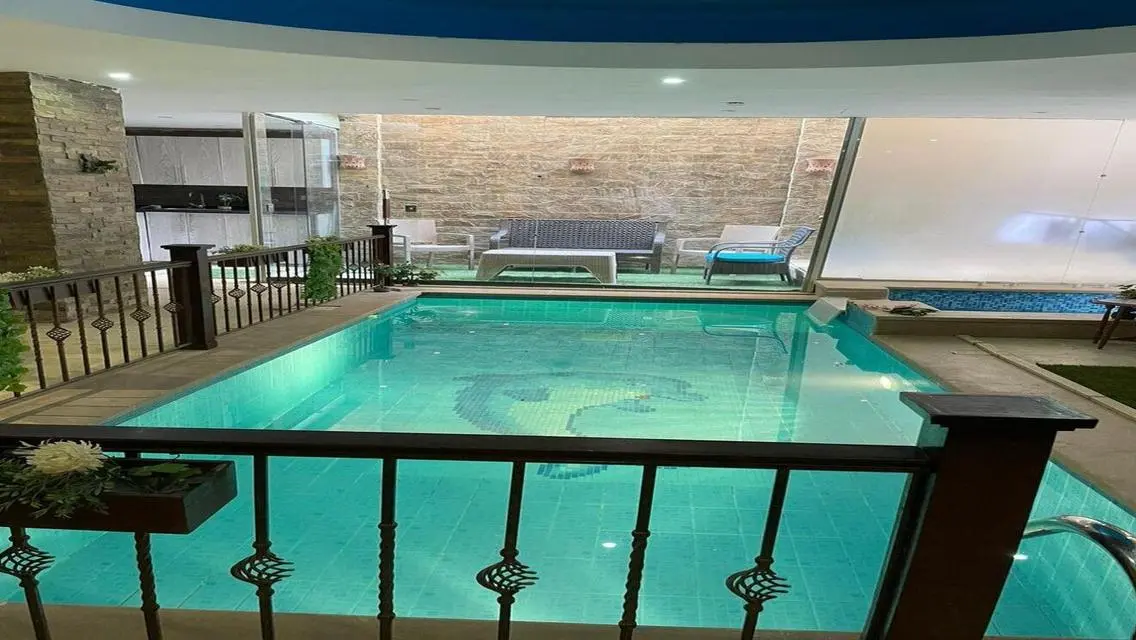 Basement with garden and swimming pool for sale