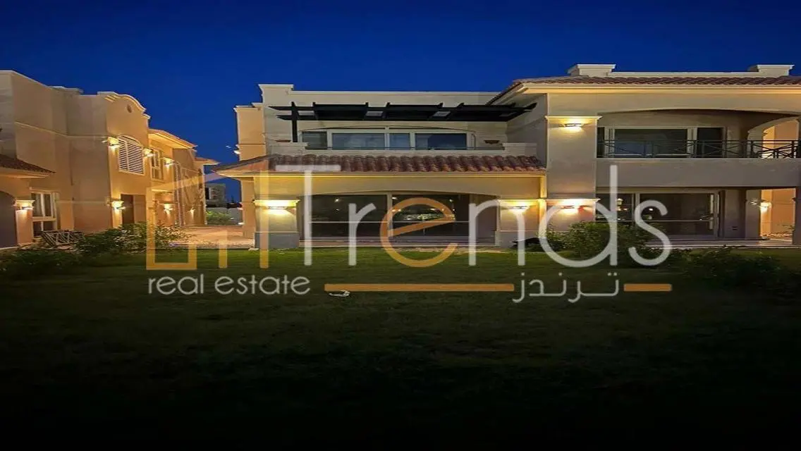 توين هاوس في لافيستا باى ايست يطل على البحر