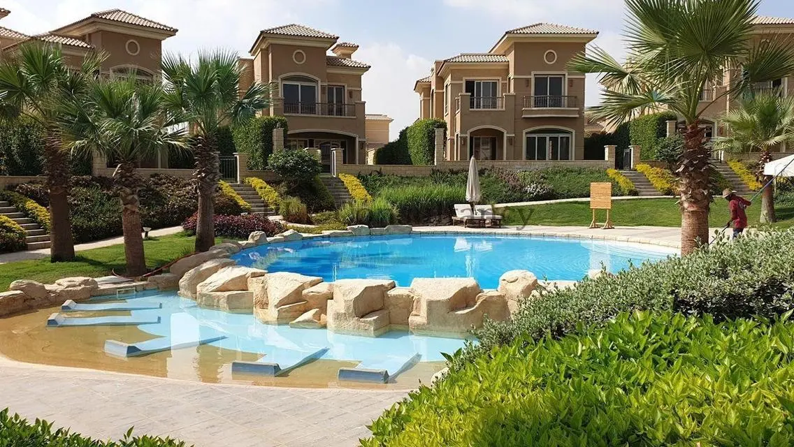 فيلا للبيع مميزة بأقل سعر موجود ف ستون بارك التجمع