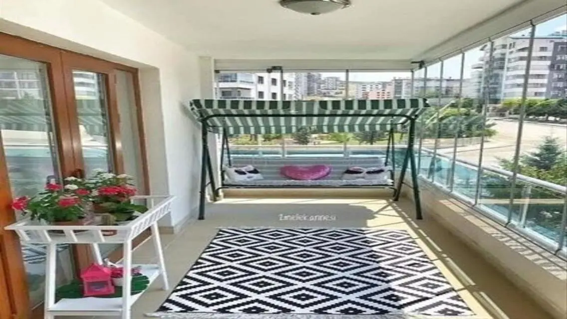 بالتقسيط علي 12سنه ,شقة غرفتين للبيع ف تاج سيتي