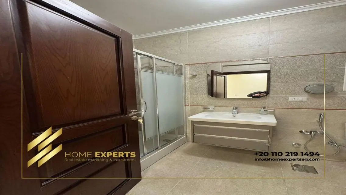 Apartment with appliances for rent in Hyde Park