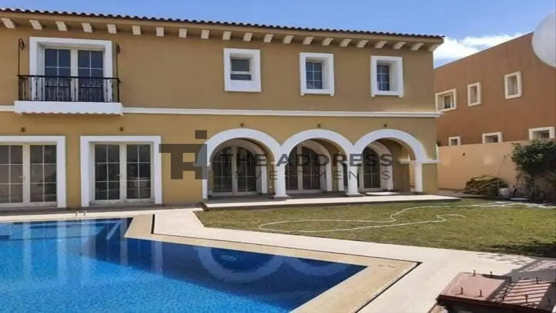 villa + garden + pool installment 8 years 10%DP
