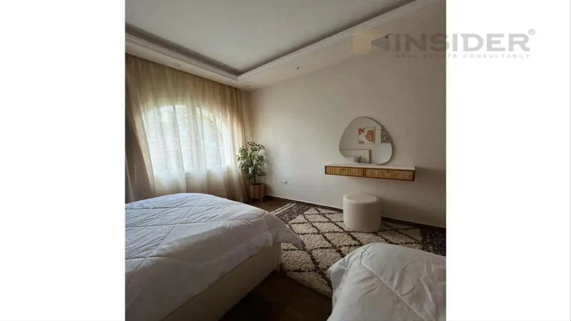 Ground apt furnished high end furniture for rent