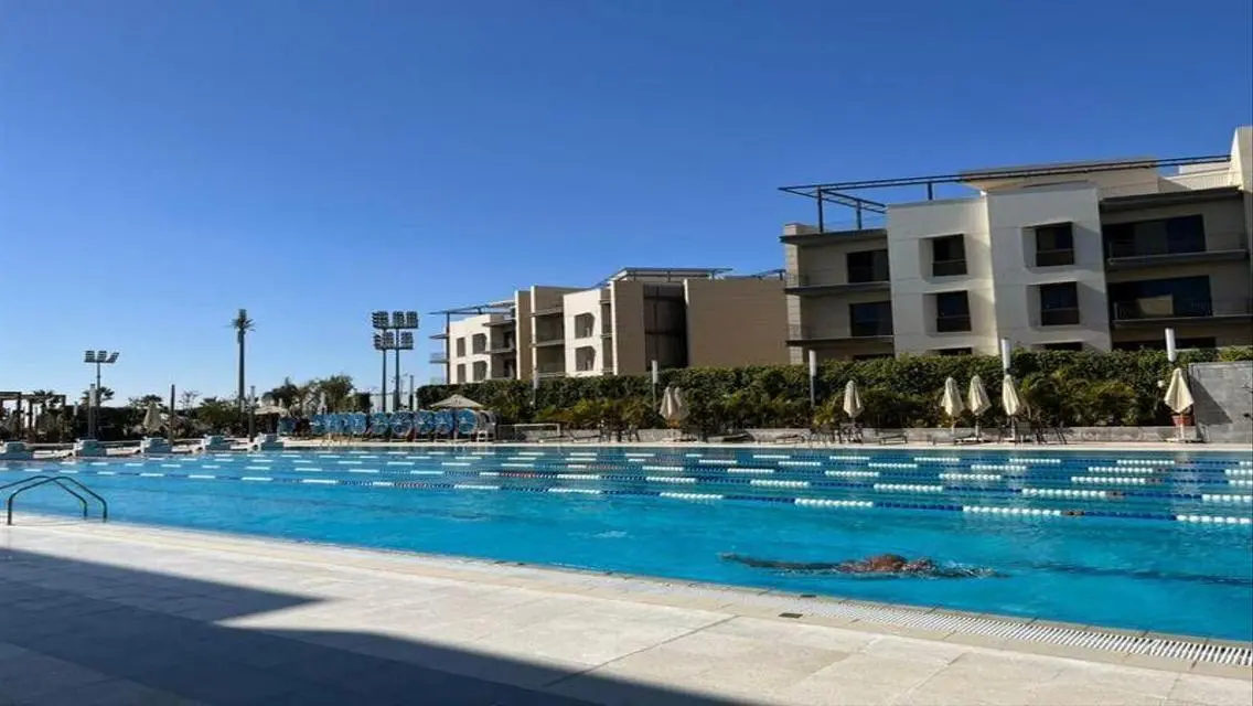 Luxury ready to move Apartment. Beverly hills