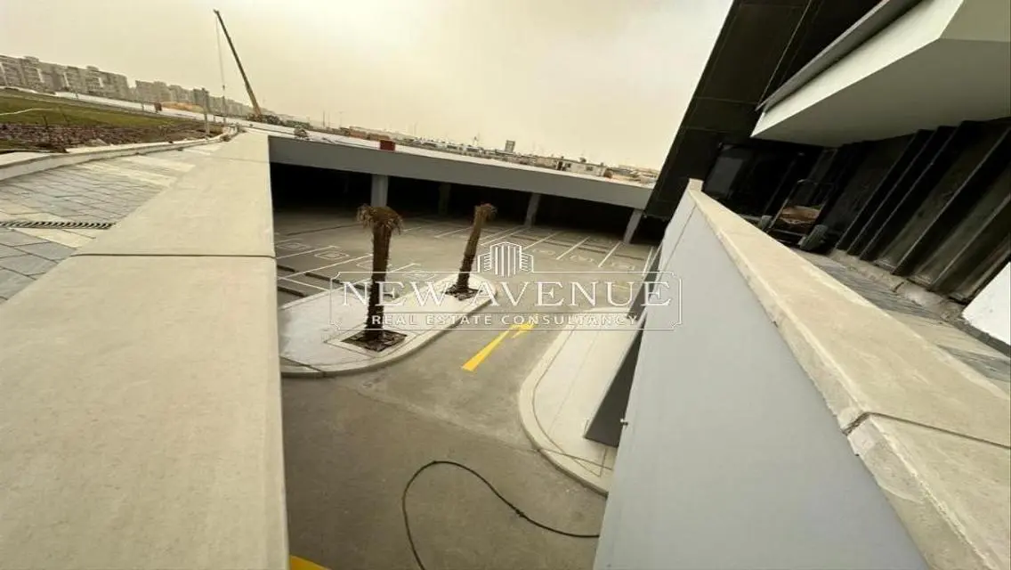 Fully Finished Office 65 Sq.m | rent |at Hyde Park