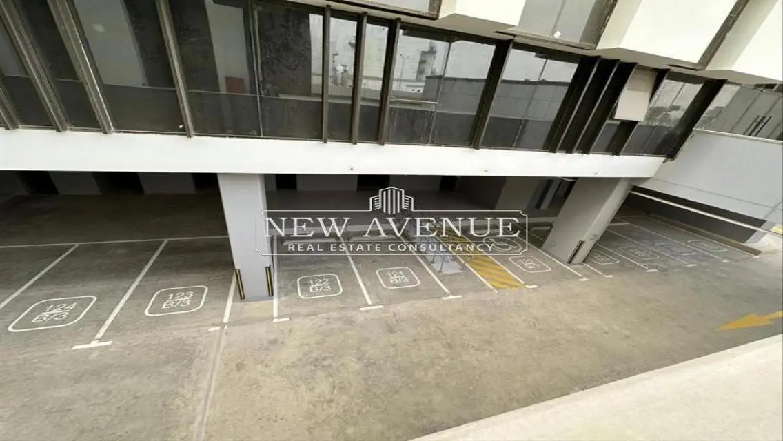 Fully Finished Office 65 Sq.m | rent |at Hyde Park