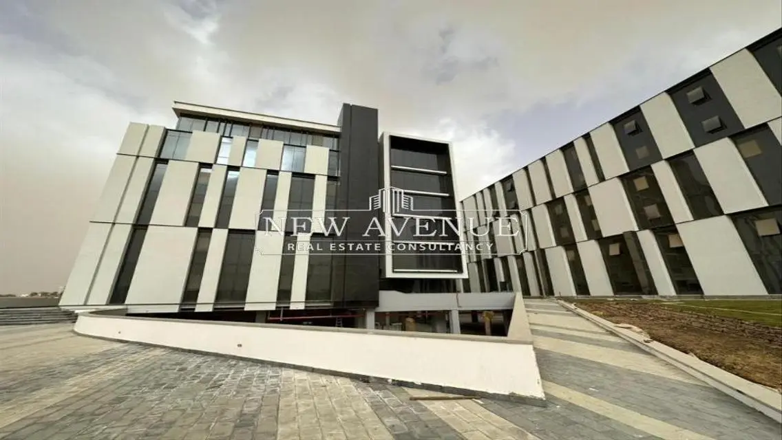 Fully Finished Office 65 Sq.m | rent |at Hyde Park